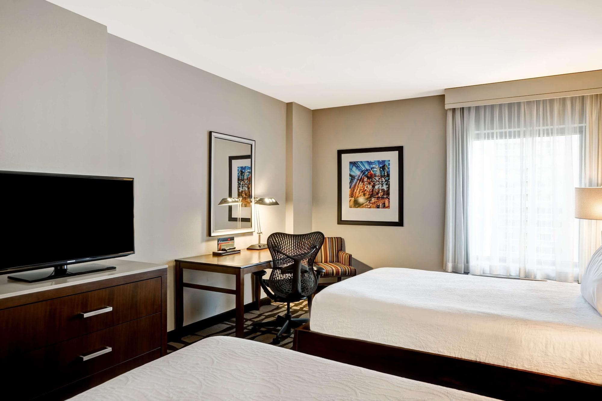 Hilton Garden Inn Chicago Downtown/Magnificent Mile Экстерьер фото